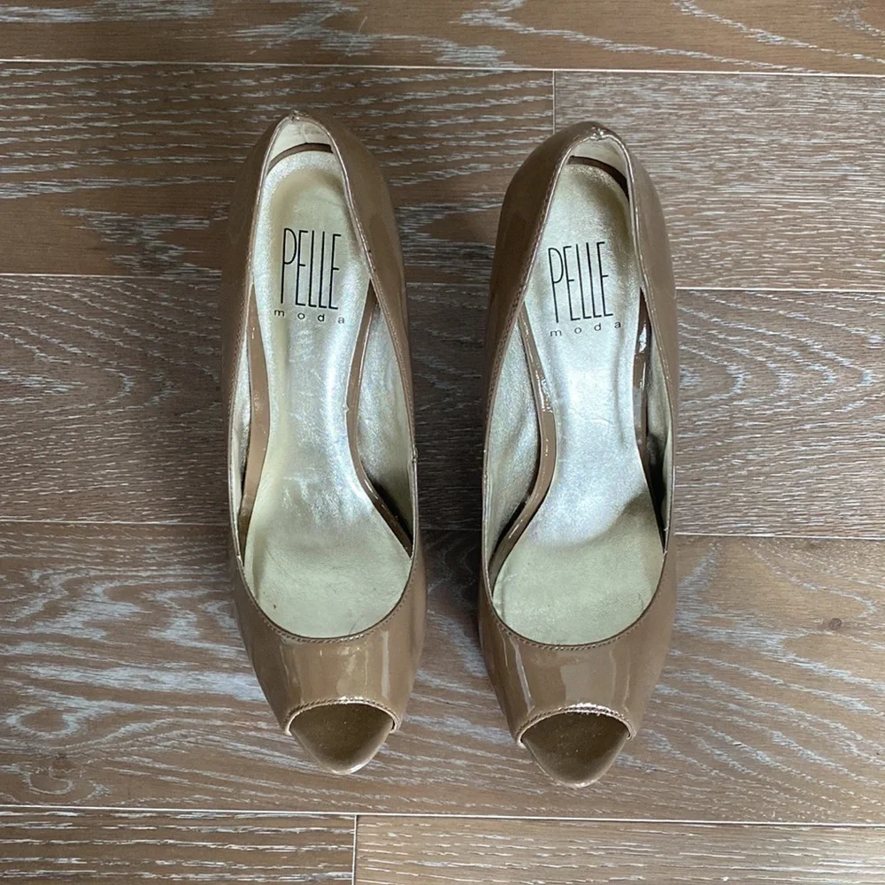 Pelle Moda Patent Leather Peep Toe Pump | 9.5